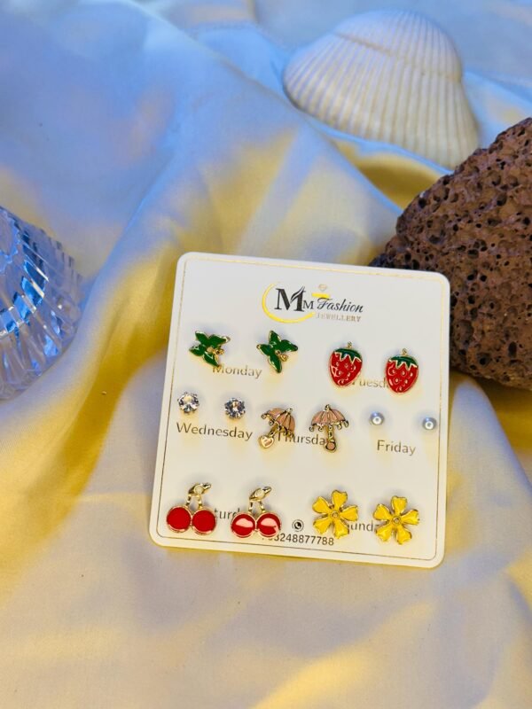 Weekly Delight Stud Earring Set